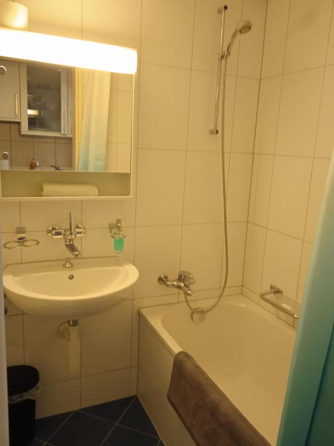 Appartement Studio Flat In The Heart Of Zug, Ideal For Solo Travellers Extérieur photo